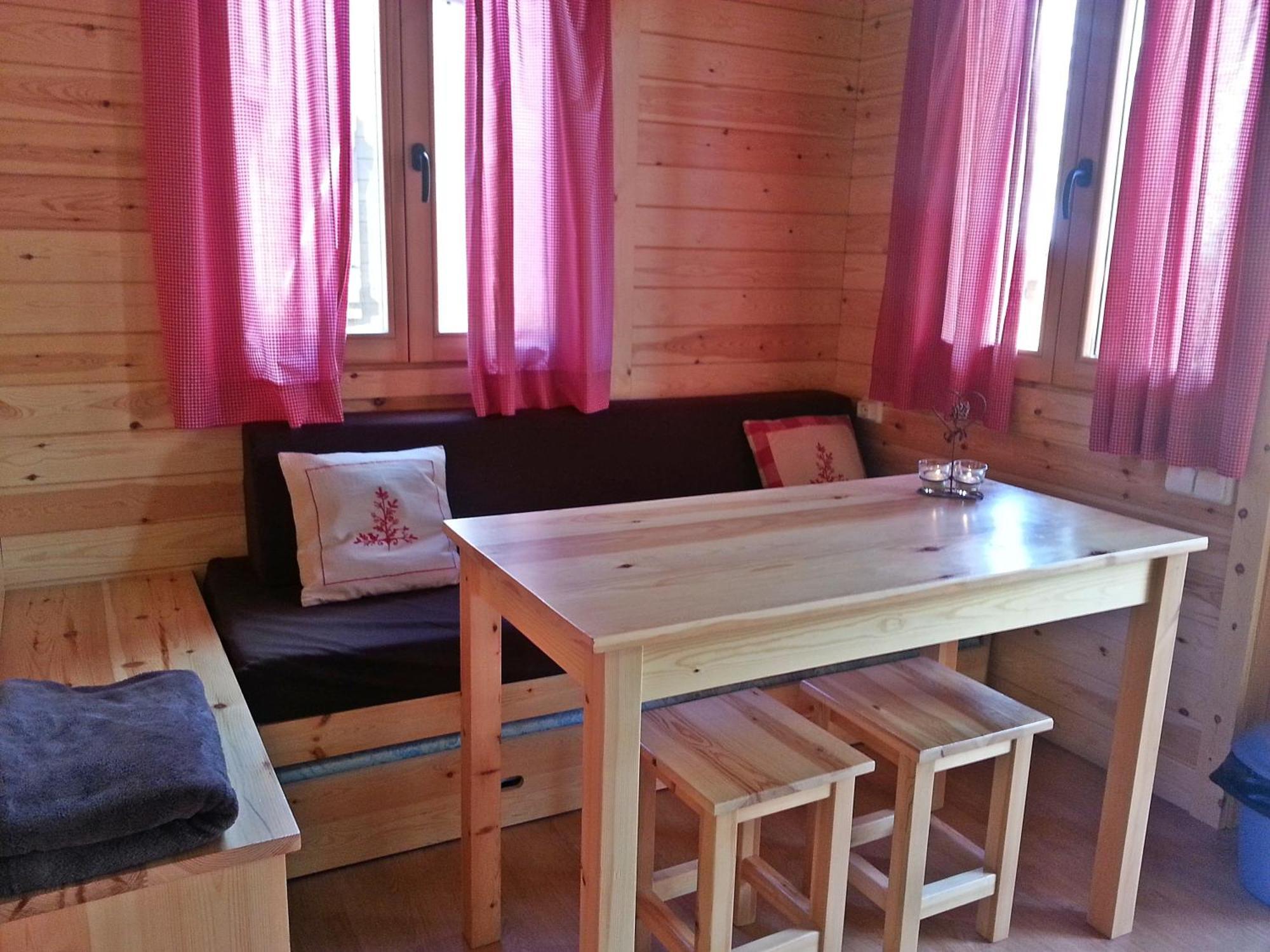 Bungalows Nou Camping La Guingueta D'Aneu Exterior foto