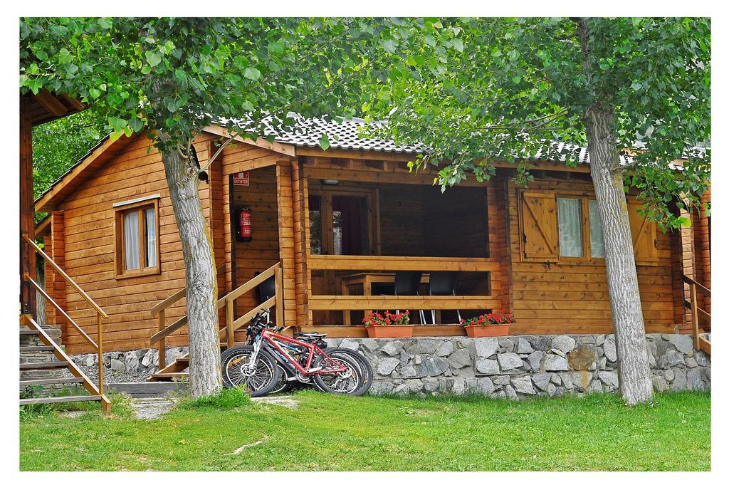 Bungalows Nou Camping La Guingueta D'Aneu Cameră foto